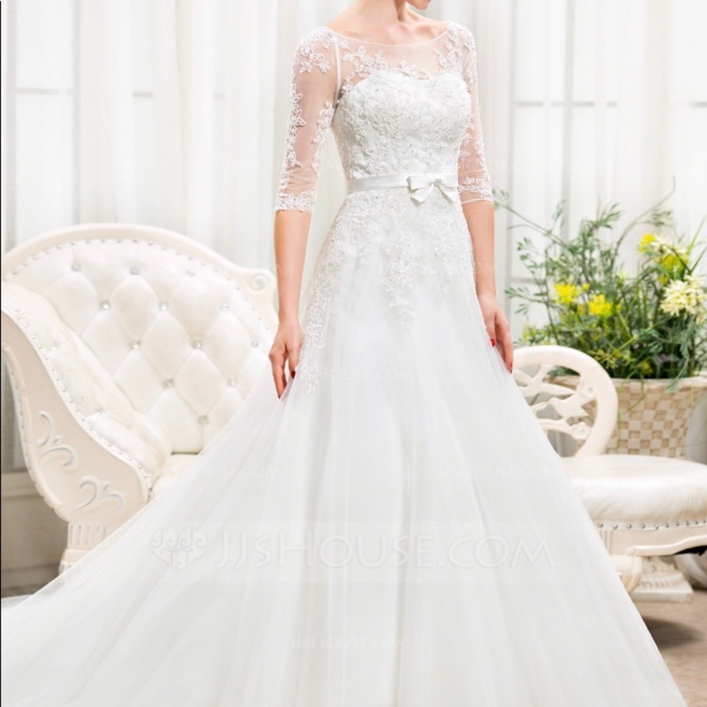 Brand new wedding dress!
